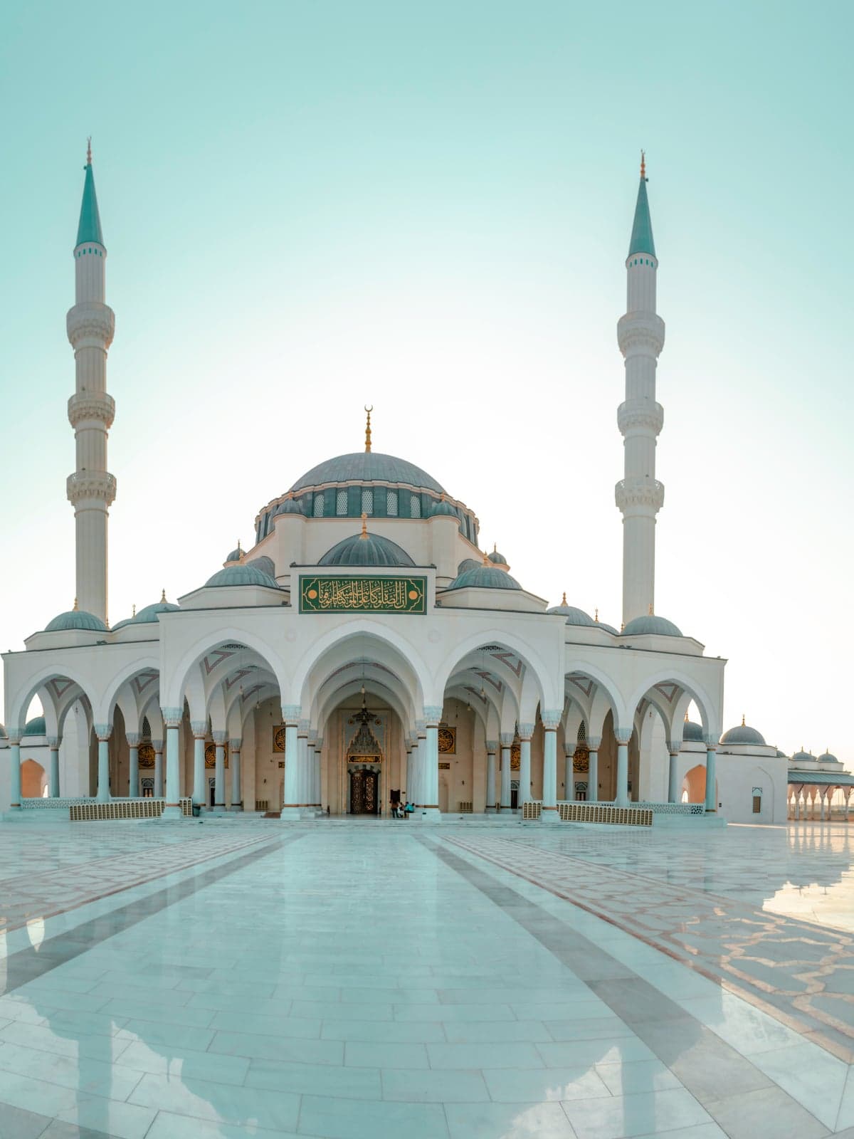 Flights to Sharjah