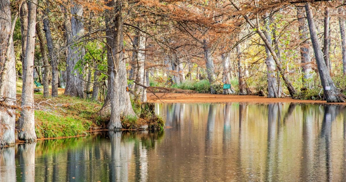 Jacob's Well and Blue Hole swimming area in Wimberley Texas
